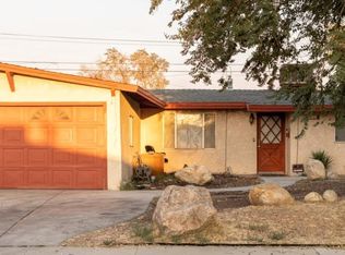 44144 2nd St E, Lancaster, CA