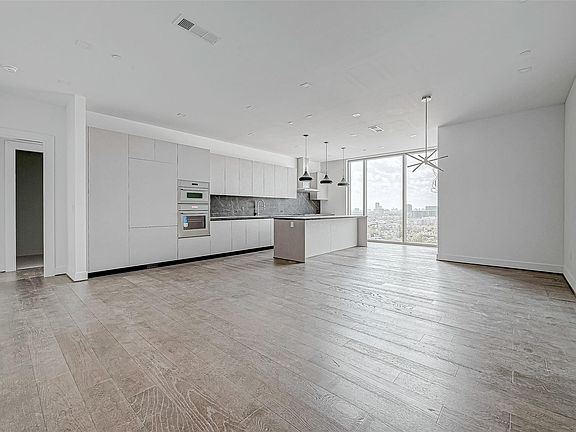 3rd image of 1711 Allen Pkwy #1703
