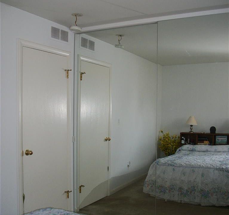 1st image of 9601 SE Bayview Dr #101