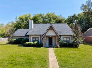 903 Ashley Ln, Tupelo, MS 38801