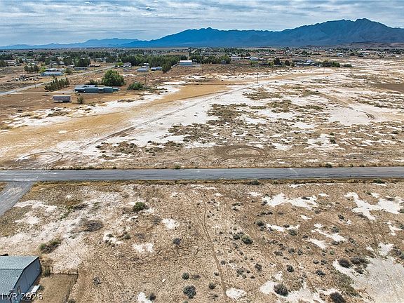 3rd image of 3591 W Wilson Rd