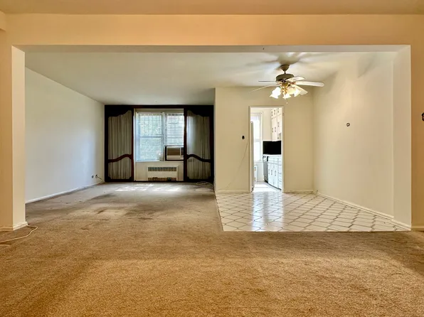 83-77 Woodhaven Boulevard image 2 of 13