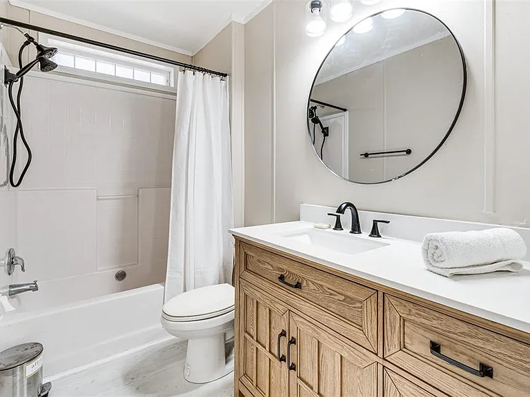 8125 Shelley Trl — Photo 14