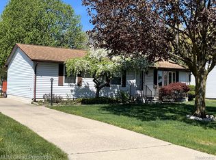 11600 Saint Aloysius St, Romulus, MI 48174