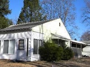 710 Avenue L, Matamoras, PA 18336