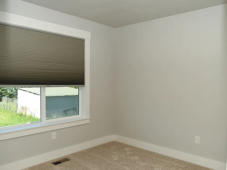 1254 W 290 South Amber Flds — Photo 17