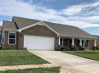 1918 Shellbark Ct, Columbus, IN 47201