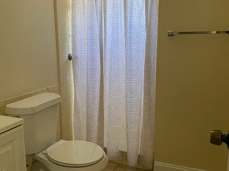 1015 Viking Dr — Photo 6
