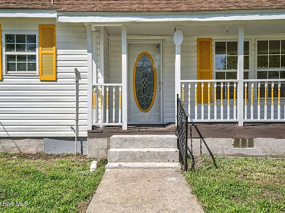 5th image of 304 Gum Avenue