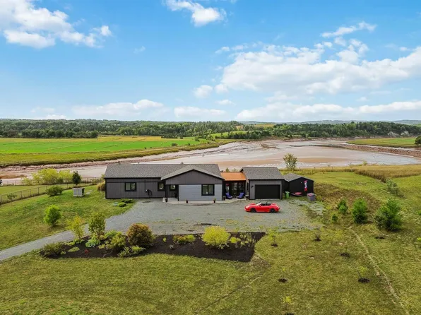1144 Avondale Rd, West Hants, NS B0N 2A0