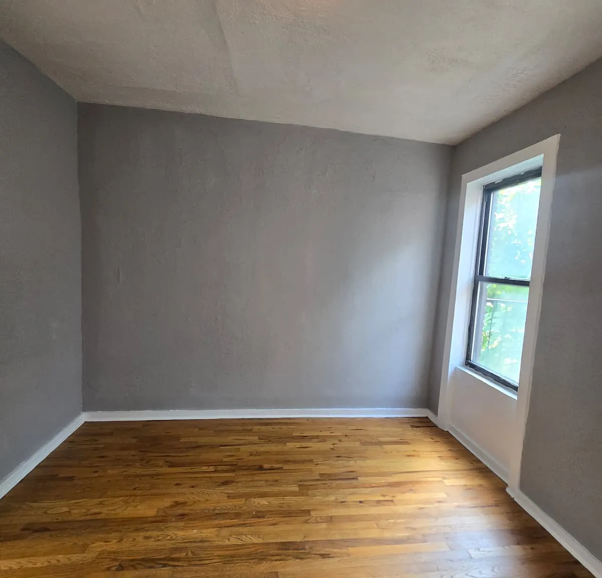 3 bed, $2,100 — Photo 4