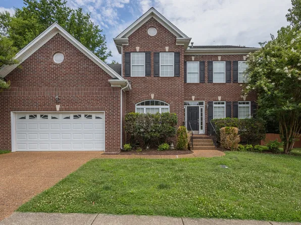 373 Logans Cir, Franklin, TN 37067