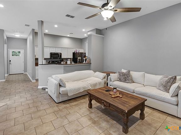 5th image of 112 Carlsbad Dr