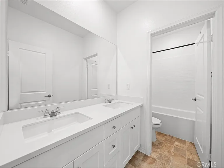 16402 Traverse Way — Photo 31