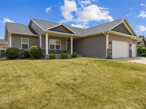 2100 Hillside Dr, Ely, IA 52227