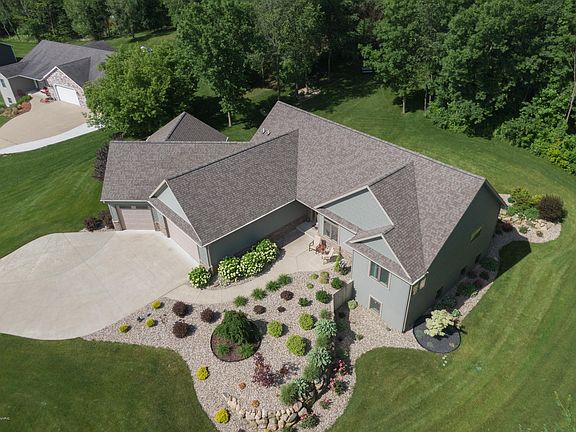 2nd image of 70238 Fox Creek Blvd