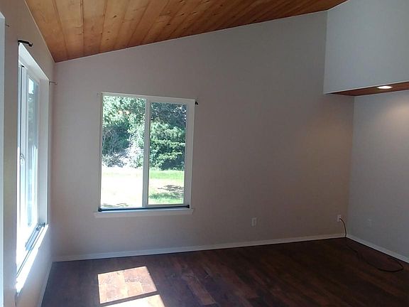 4th image of 360 N Wynoochee Dr SW