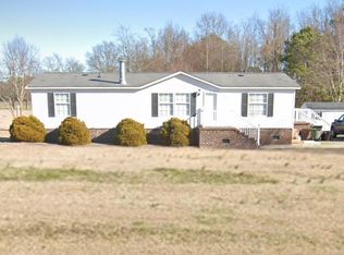 415 Ludie Brown Rd, Chinquapin, NC 28521