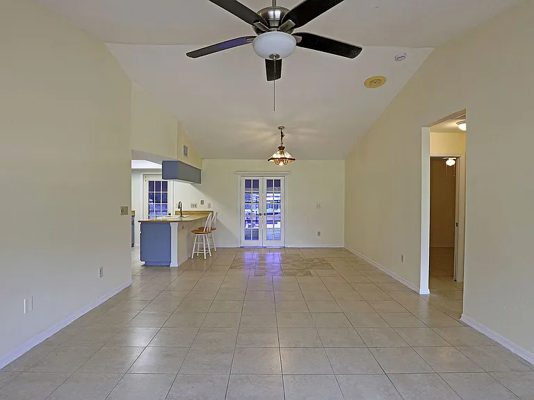 1398 Evalena Ln — Photo 3
