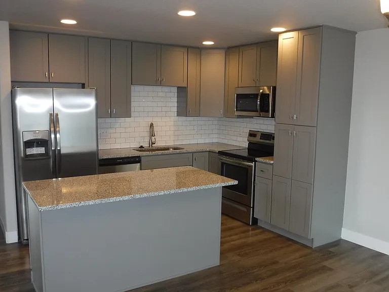 8366 Wellington Blvd — Photo 2