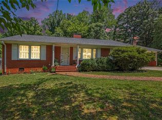305 Hilltop Dr, Lexington, NC 27292