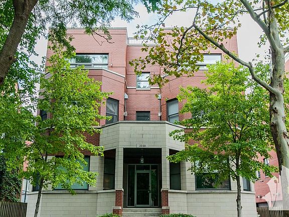 2nd image of 2020 W Pierce Ave APT 1J