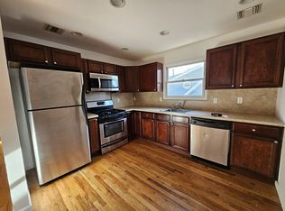 65 2nd St #2, Staten Island, NY 10306