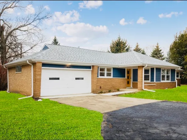 4661 Kirchoff Rd, Palatine, IL 60067