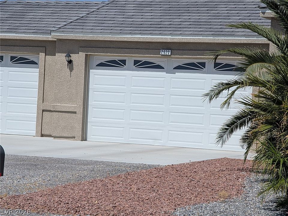 2nd image of 2601 Olvido Ave