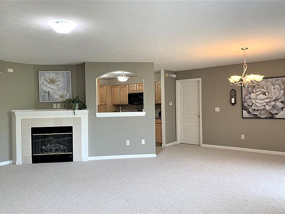 5th image of 7166 English Dr Unit 2