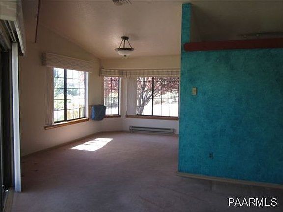 4th image of 865 Sunrise Blvd