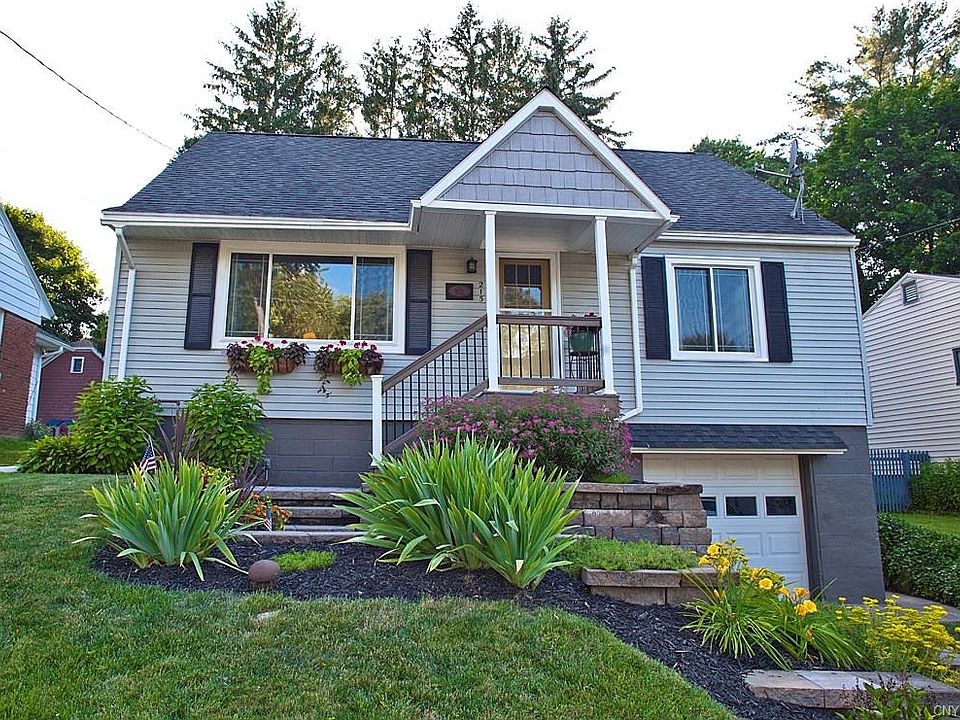 1st image of 215 McClennan Dr