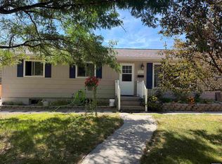 827 N Pointe Cir, Riverton, WY 82501