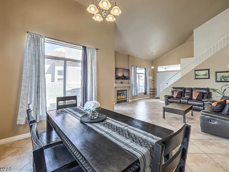1918 Pintura Cir — Photo 9