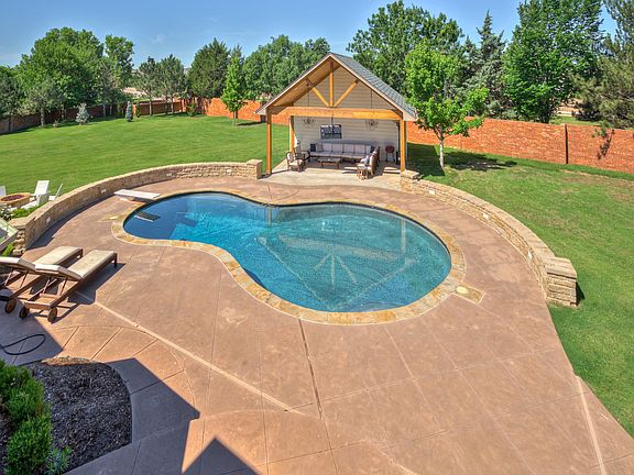 2nd image of 18601 Wolf Creek Dr #7