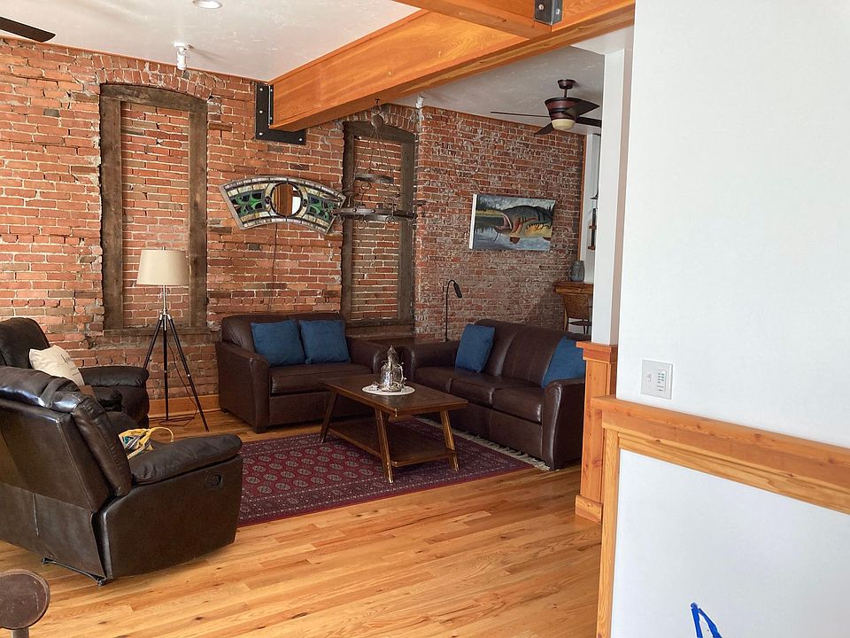 1st image of 117 1/2 W Park St