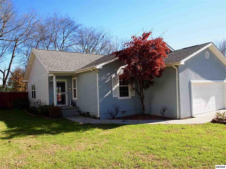 1st image of 1528 Banyan Ln