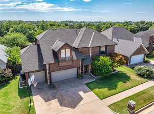 19704 Harness Ct, Edmond, OK 73012