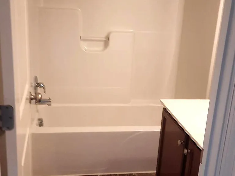 703 Admirals Quay Dr — Photo 12