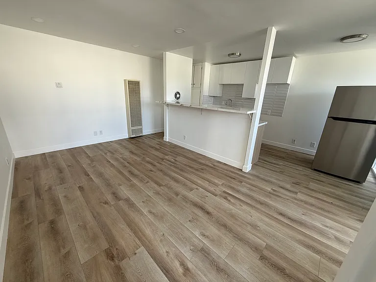 3374 Overland Ave #5 — Photo 21