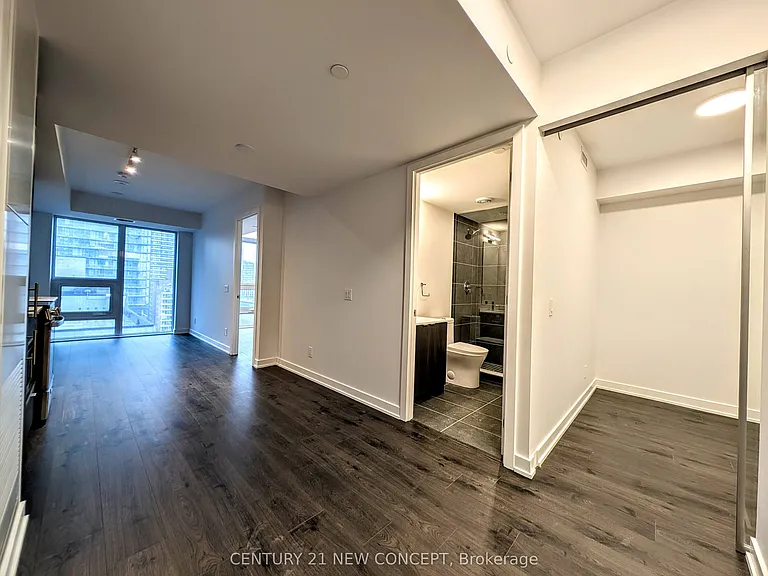 100 Queen St E #1217 — Photo 3