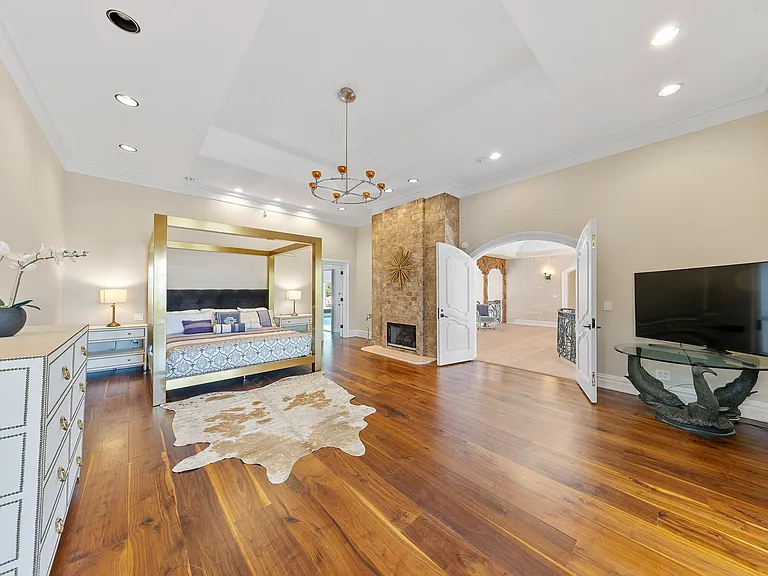 142 Hoover Dr — Photo 25