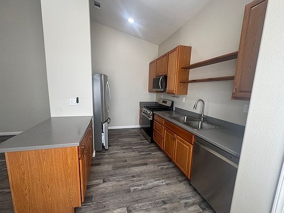 5th image of 1565 Shiloh Pl
