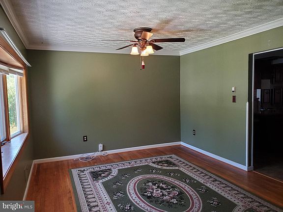 2nd image of 1016 Glenvilla Dr