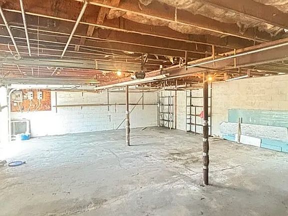 2nd image of 15 Froelich Ave