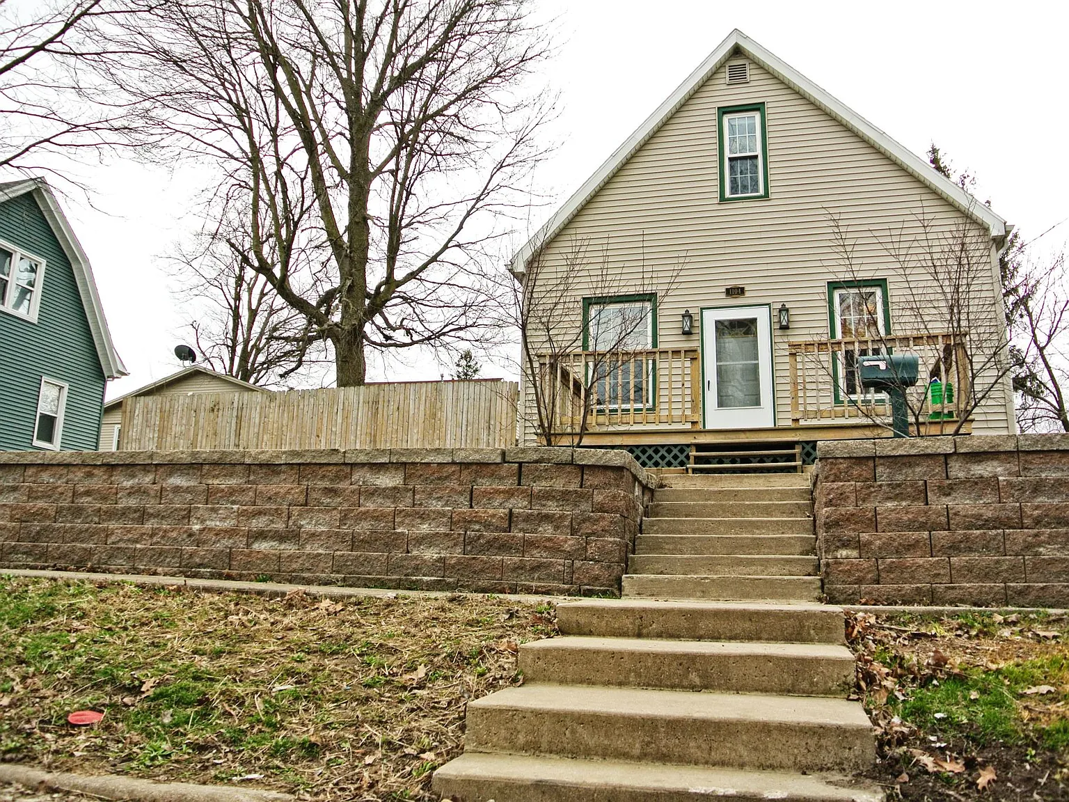 1 bed, 1977 sqft, $1,500 — Photo 2
