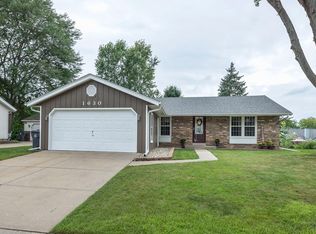 1630 Haymarket Rd, Waukesha, WI 53189