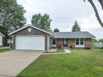 1630 Haymarket Rd, Waukesha, WI, 53189