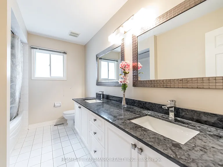 97 Annina Cres — Photo 16