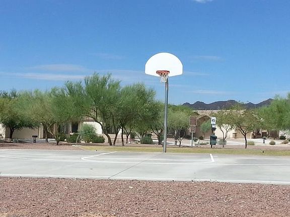 PARK IN COMMUNITY